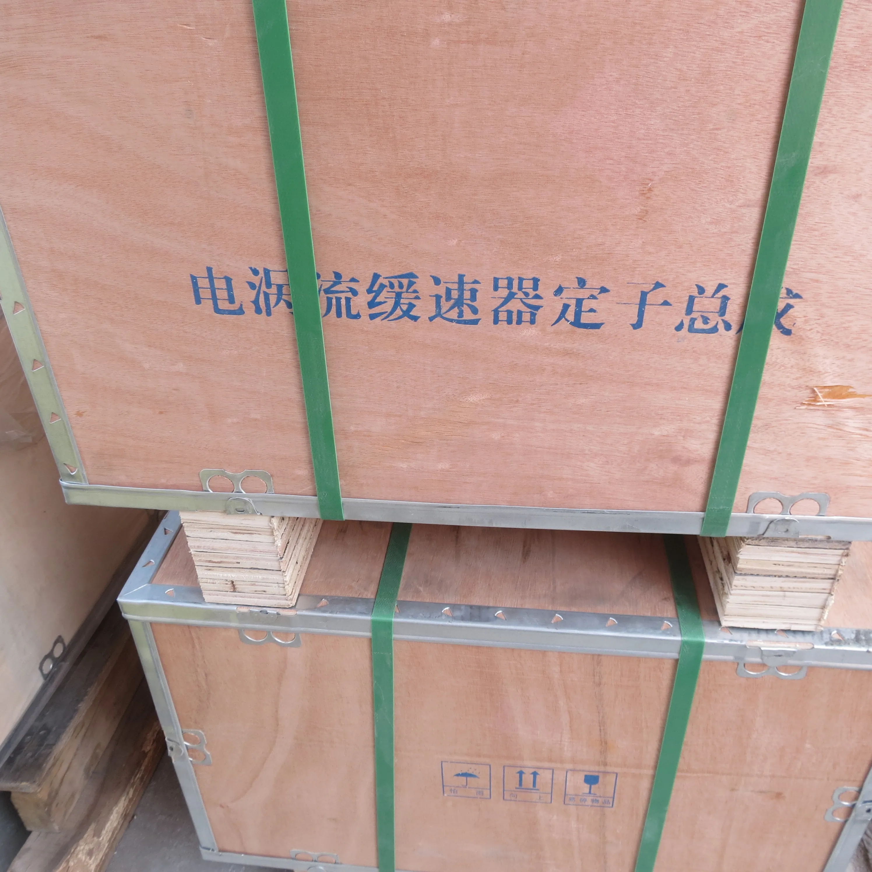 High Quality  Trucks And Cars Parts Bus Eddy Current Retarder 3524-05264 DX2400