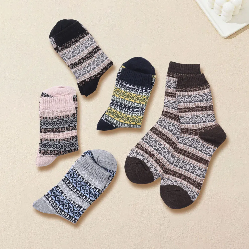 5 Pairs Winter Men Socks Thicken Sheep S Wool Socks Warm Men Retro Style Colorful Fashion Man Socks For Snow Boots