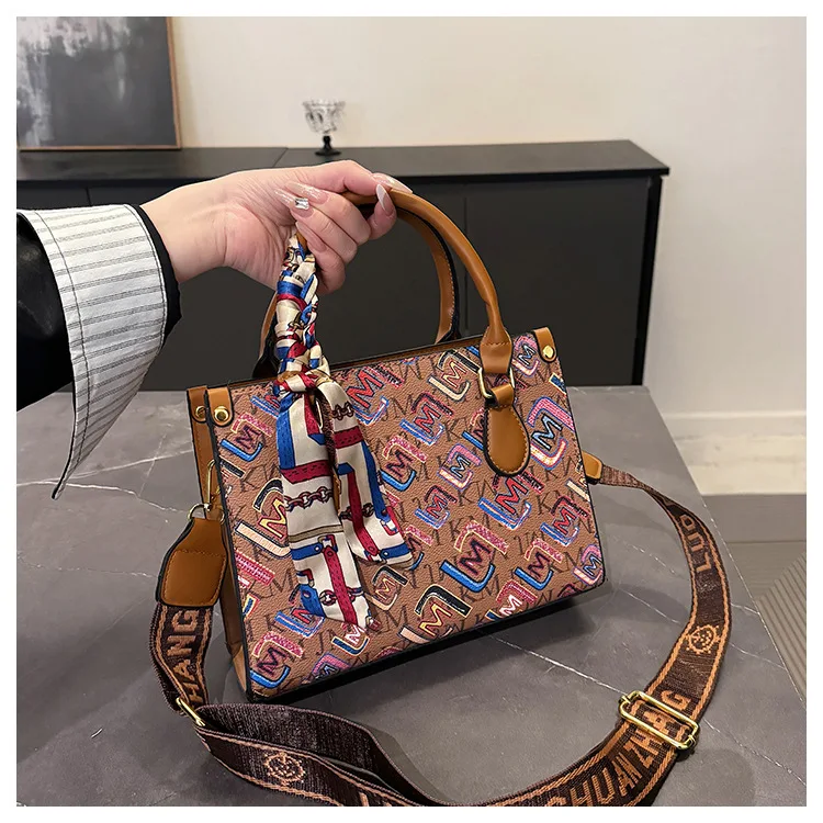 

2025 New Women's Premium Sense Bag - National Style Textured, Versatile Tote Shoulder Handbag