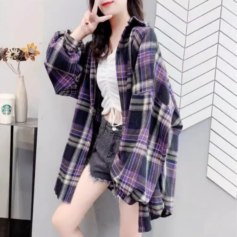 Checkered Shirt Women's Retro Hong Kong Style New Long Sleeved Medium Long Style Loose Design Long Sleeved Shirt