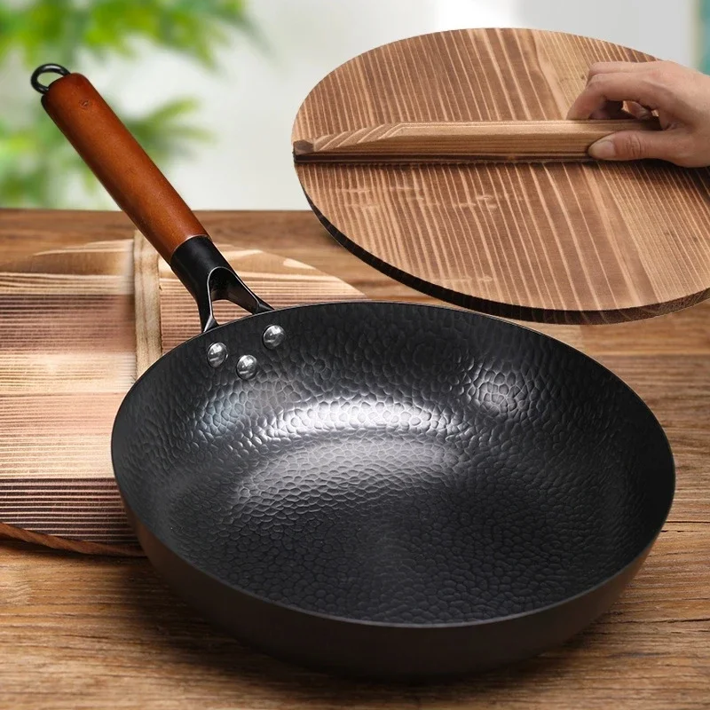 

Carbon Steel Wok Pan 32cm Stir Fry Wok Set with Wooden Lid Non-Stick Flat Bottom Frying Pan for Electric Induction and Gas Stove