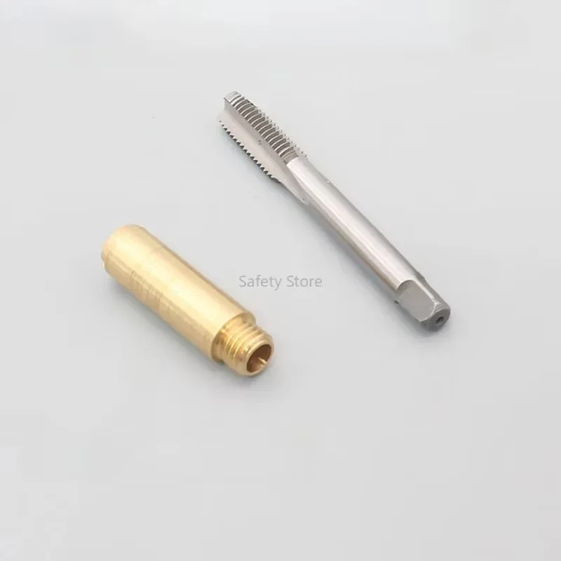 

1 шт. Соединитель для улучшения слива в раме люка Range Rover Executive (после 2013 г.) и Range Rover Sport