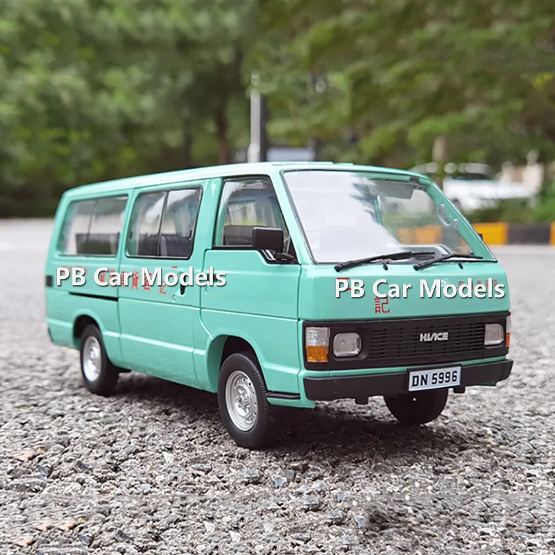 1:18 Original Hiace van YH50 Young and Dangerous Edition Simulation Car Model Ornament Collection