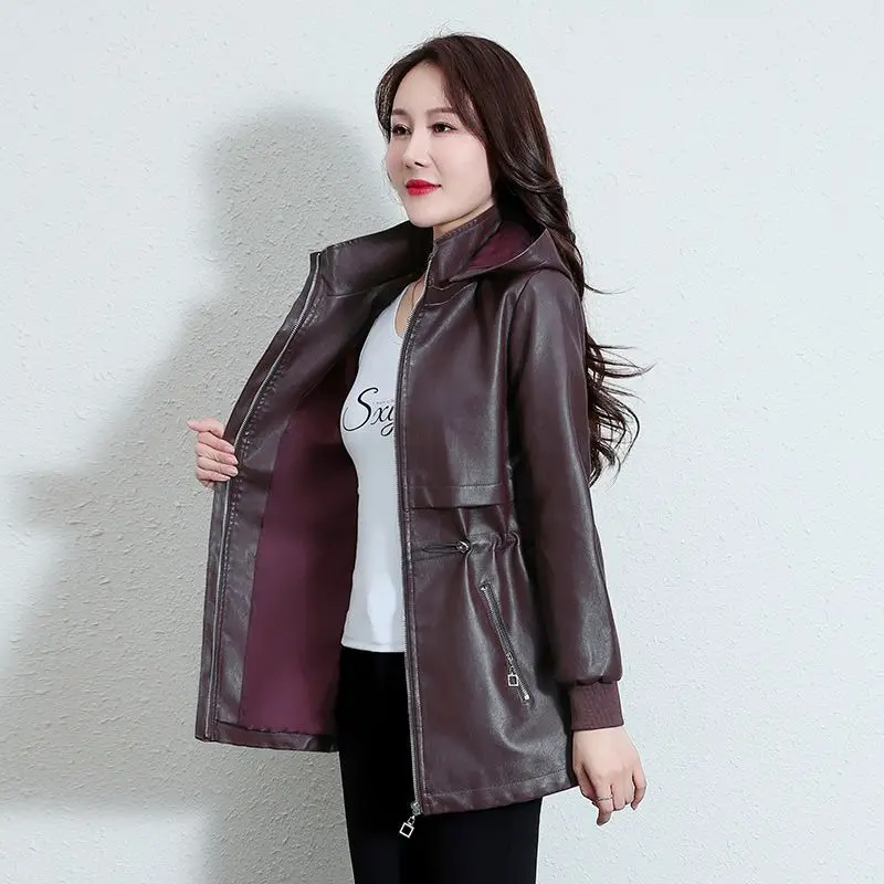 Alla moda 2025nuovi abiti in pelle di alta qualità da donna nel cappotto lungo Tide Primavera Autunno Indossa tutti i tipi di giacca di pelle casual