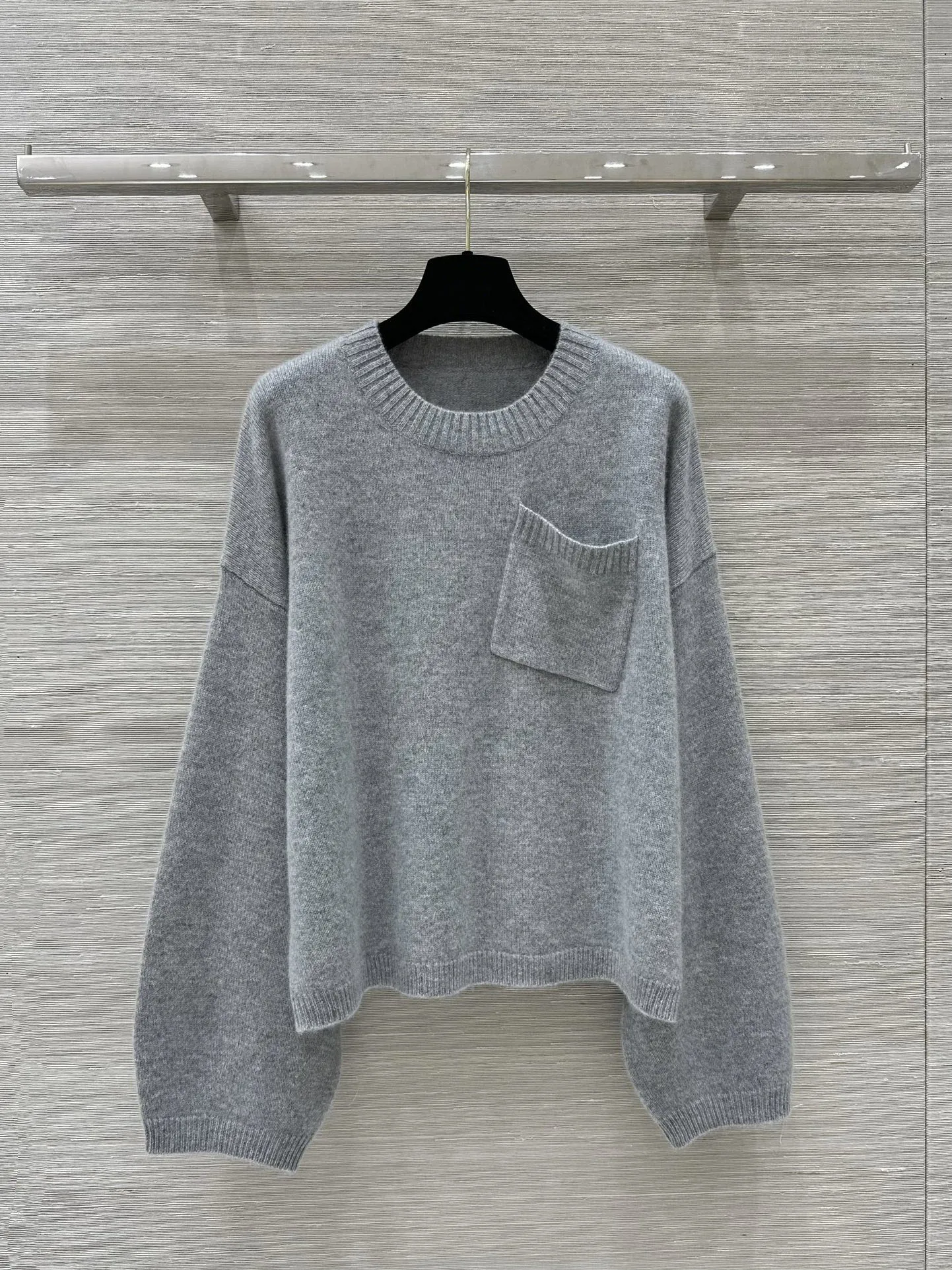 2024 Winter New Women's Clothing Lazy and loose shoulder pocket cashmere top 1102