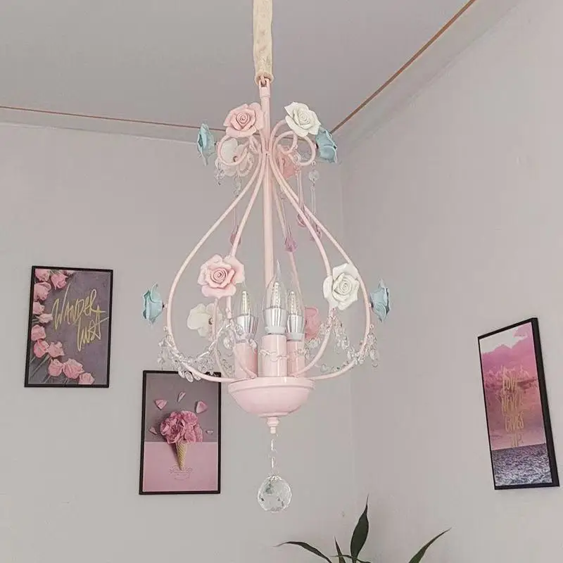 Rosa Rosenstrauß Kristall Deckenleuchter Mädchen Schlafzimmer dekoratives Licht Romantische warme Kinder Prinzessin Zimmer Hängeleuchte