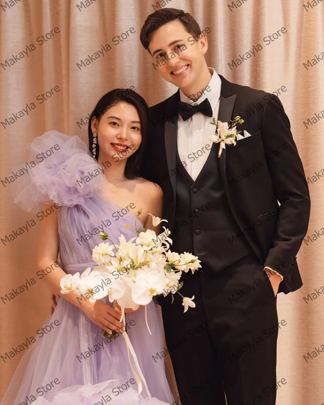 Robe de mariée asymétrique épaule dénudée en tulle lavande, jolies couches à volants, maille bouffante, robes pour occasions spéciales, robes de bal longues et moelleuses et luxuriantes