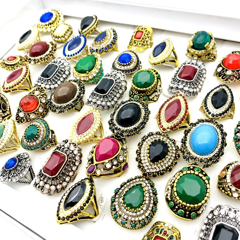 Wholesale 50pcs/box Retro Rings Silver Gold Plated Rhinestone Vintage Jewelry Finger Accessories With A Display Box