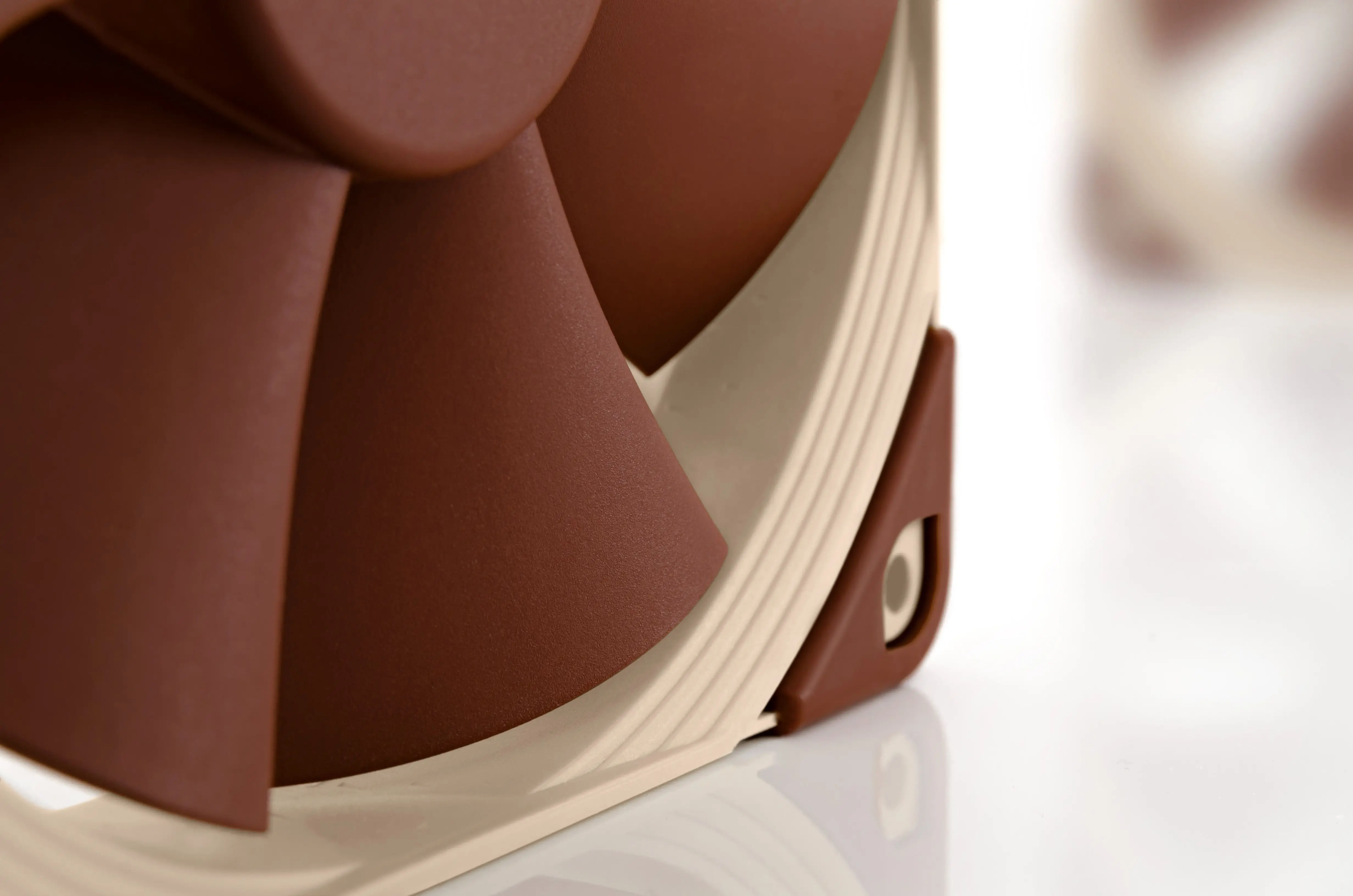 Noctua NF-F12 Computer case cooling fan，120mm PWM Damping Quiet Radiator For Desktop case CPU air coolers cooling image 4