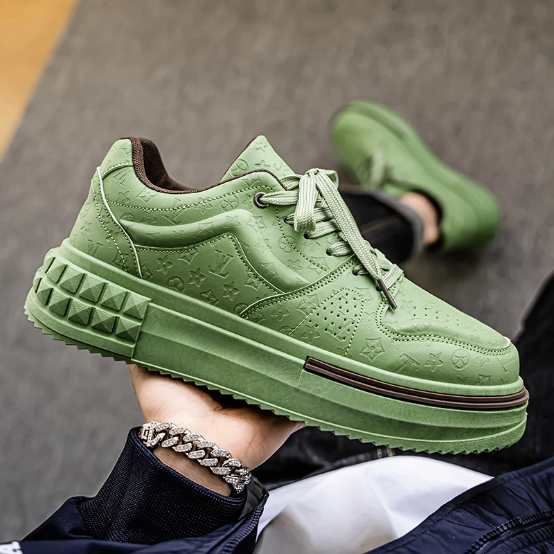 

Мужская повседневная спортивная обувь. Мужская обувь на толстой подошве, увеличивающая рост и дышащая. Низкие кожаные повседневные туфли с принтом.