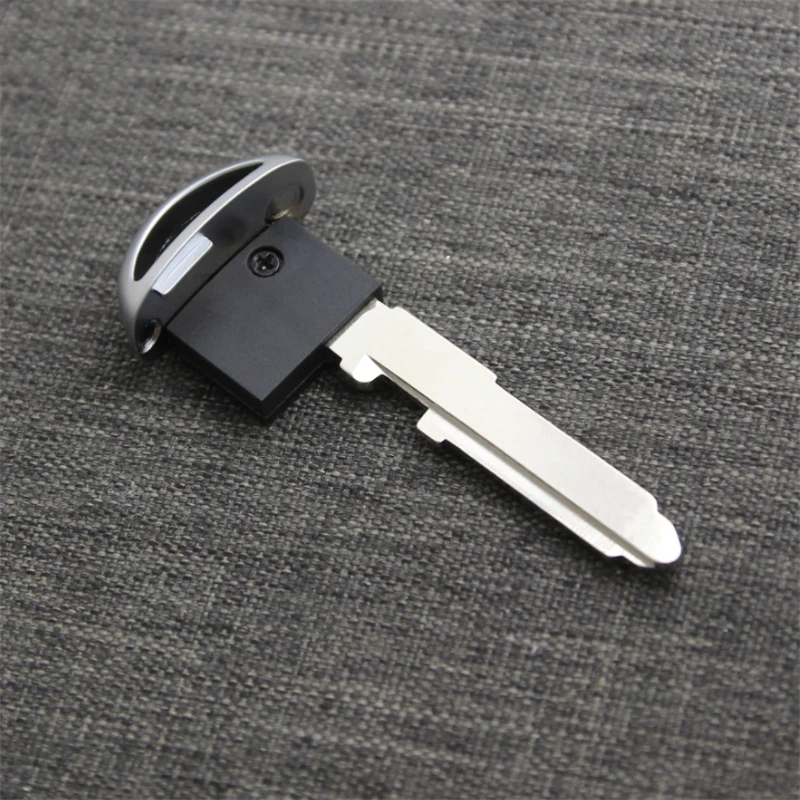 OEM 10Pcs Blank Uncut Replace Emergency Smart Remote Key Blade For Mazda CX5 CX7 CX9 view 5