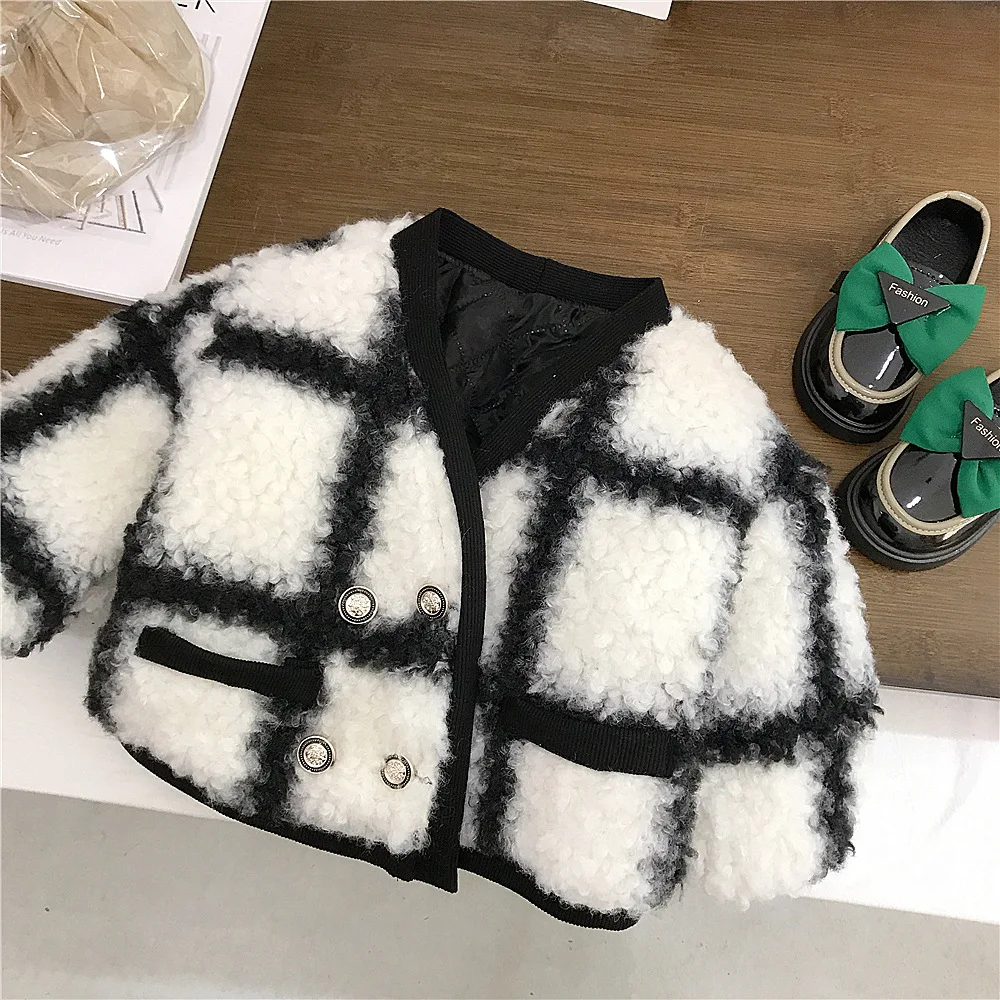 Jackets Korean Girl Lambhair Loose Coat Winter New Children Thickening Lattice Baby Keep Warm 2024 Simple Fashion Loose