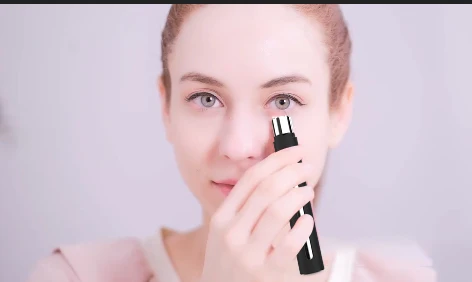 Dispositivo portatile per massaggiare gli occhi con luce rossa riscaldata e penna vibrante per la cura e la rimozione della bellezza