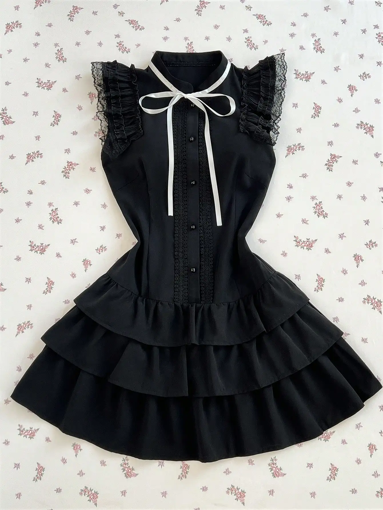 

Elamini Women's Black Contrast Lace Bowknot Tie Waist Cap Sleeve Sexy Gothic Lolita Style Mini Dress