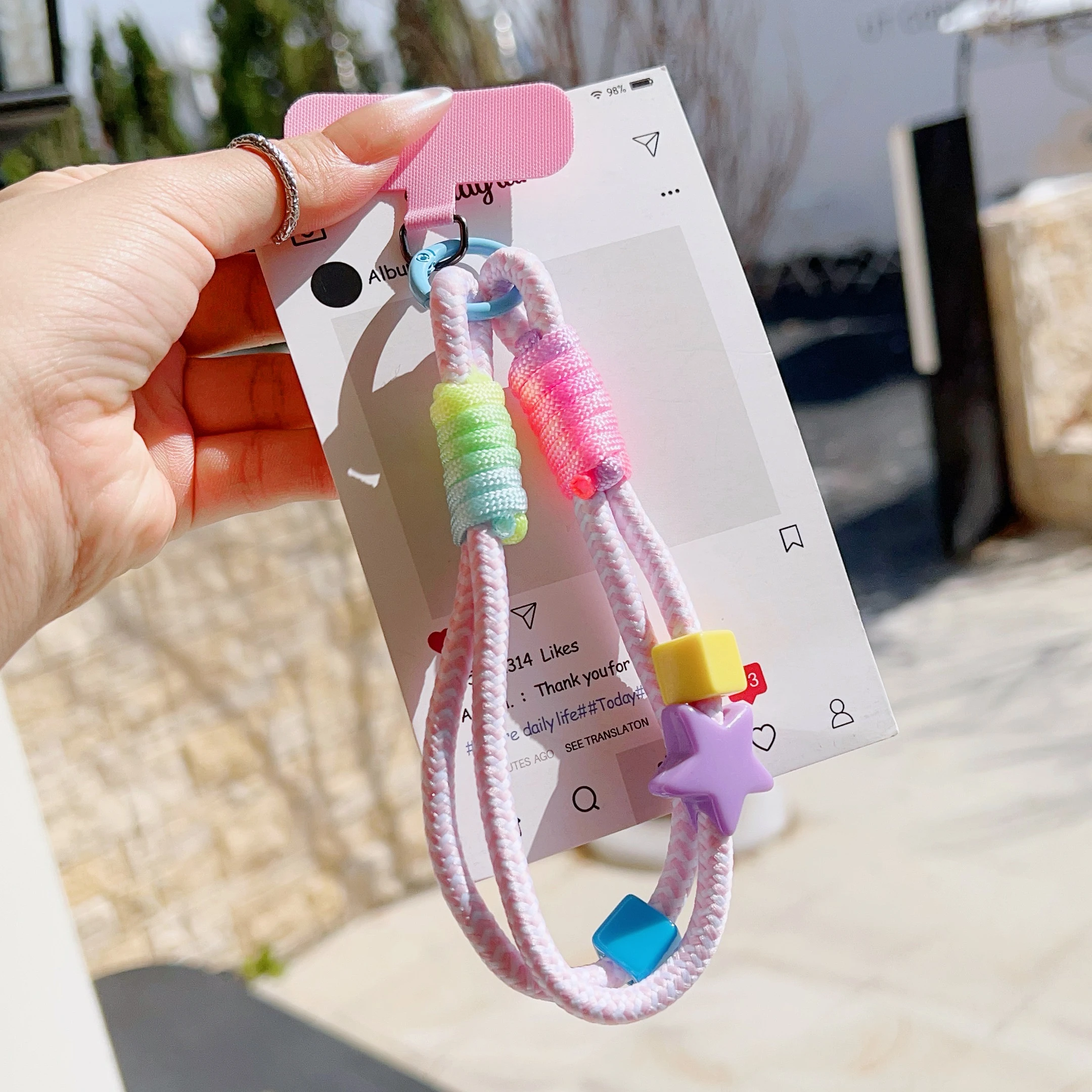 

High-End Handcrafted Seven-Color Woven Mobile Phone Lanyard, Short Wrist Strap, Fashionable Rainbow Universal Decorative Pendant