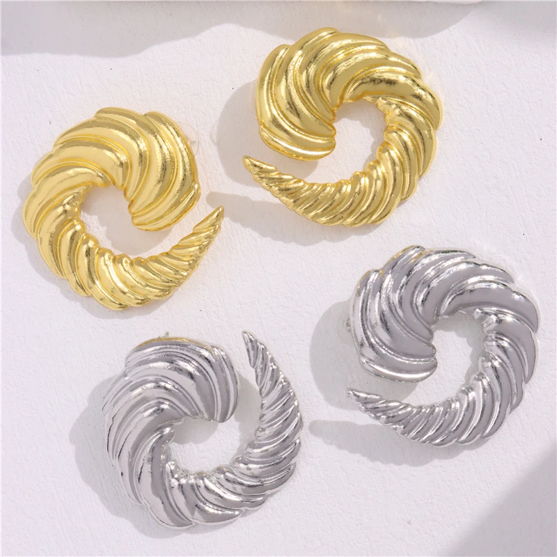 HangZhi New Design Cowhorn Vortex Stud Earring Geometric Gold Sliver Color Spiral Exaggerated Charm Trend Vintage Large Jewelry