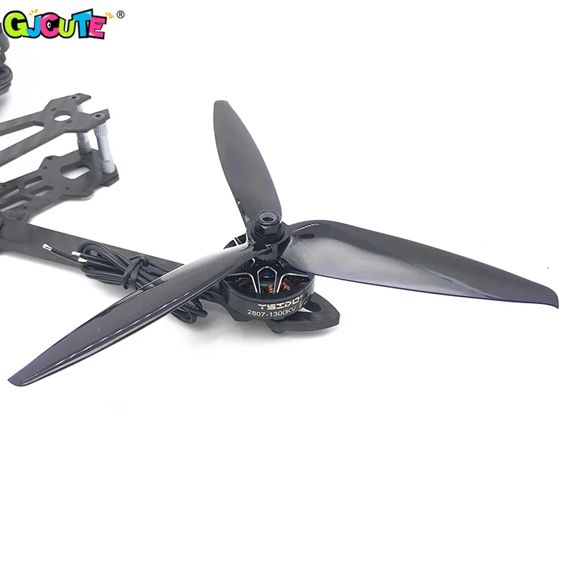 Rcドローン、カーボンプロペラ、mark4、7 "、apex、fpv、7x4x3、7040、7インチ、2cw、2ccw、4個用の3ブレードプロペラブレード