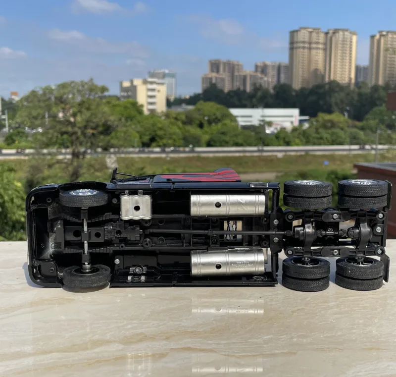 Mała ilość w magazynie 1/32 Specjalna cena Model ciężarówki amerykańskiej z odlewu metalu Kolekcja mebli do ekspozycji Tos dla dzieci