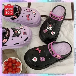 MINISO Sanrio Anime Hello Kitty Kuromi scarpe accessori per cartoni animati pantofole con foro antiscivolo donne all'esterno indossano sandali spessi per ragazze