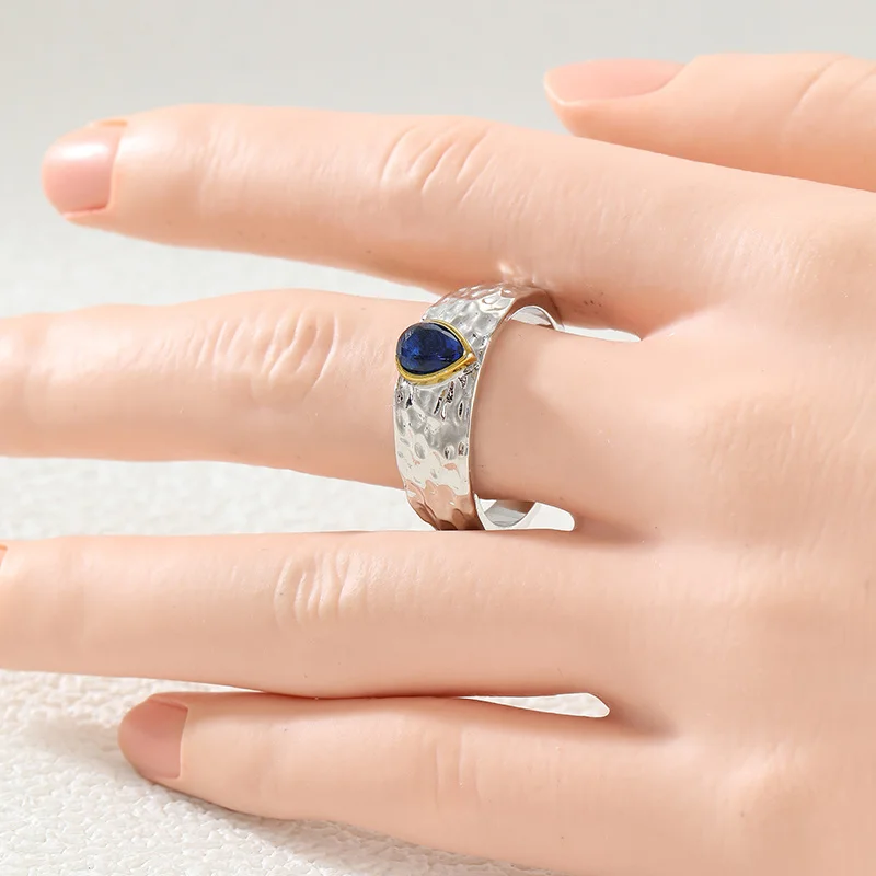 Vintage Elegance Hammered Silver Plated Ring Inlay Blue Synthetic Zircon Ring For Women  Simple And Sophisticated Design Jewelry
