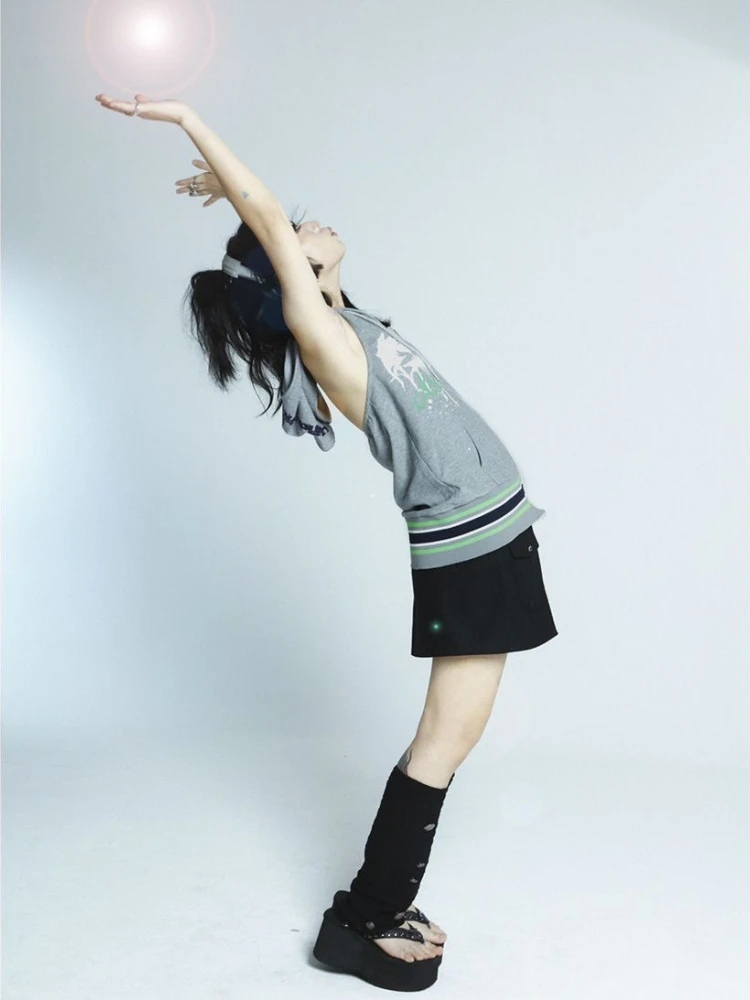 الألفية التوابل فتاة الشرير طباعة سترة جديد الصيف الرجعية الرياضة التباين مقنعين سترة Halterneck سترة بلوزات بلا اكمام 2000s