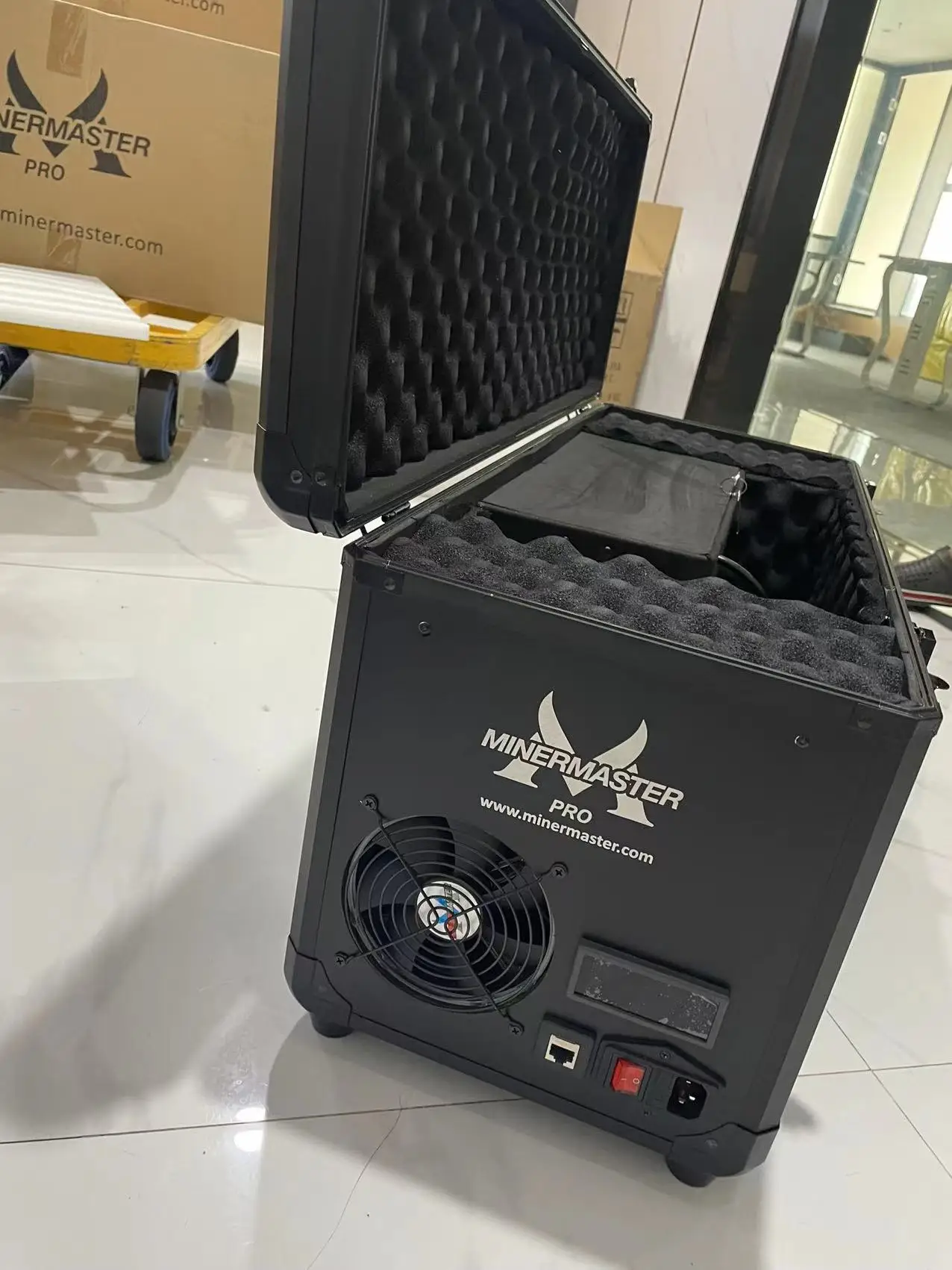 New Minermaster Pro Noise Reduction Box for Antminer S9 L3+X3, A3, D3, V9, T9+ Avalon 821, 841 Innosilicon A5, A4+ Ebit E9