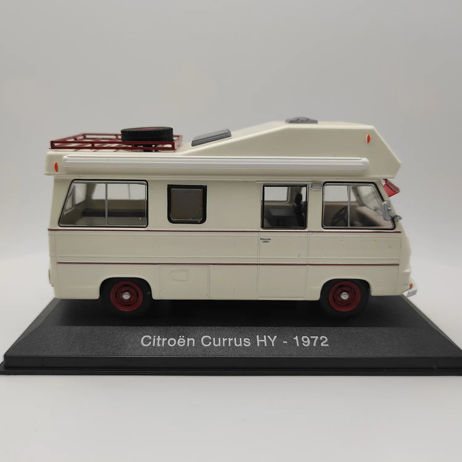 

Diecast IXO 1:43 Scale Citroen Currus HY 1972 Classic Nostalgia Alloy Car Model Collectible Toy Gift Display Ornaments