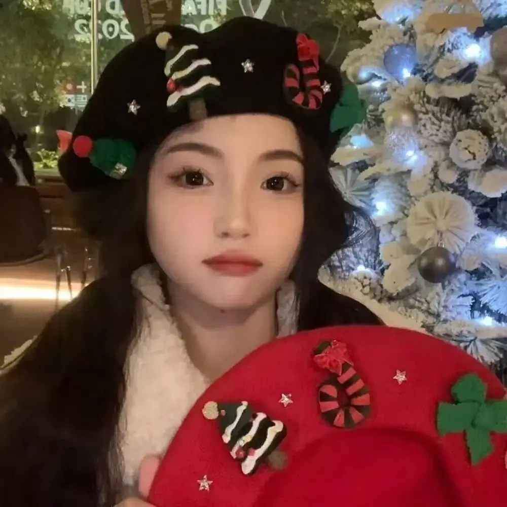 Fashion New Year Christmas Beret Cap Red Green Sweet Christmas Beret Hat Wool Felt Dress Up Xmas Painter Hat Women