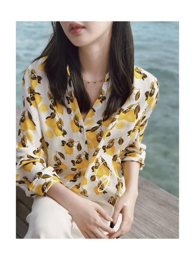 

Летняя женская шелковая блузка с фруктовым принтом, длинным рукавом, свободного кроя, с V-образным вырезом, на пуговицах