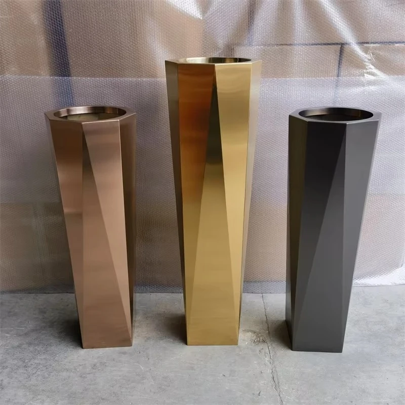 Modern Luxury Gold Standing Vase Stainless Steel Garden Outdoor Pot Flower Home Decoration Floor Vase