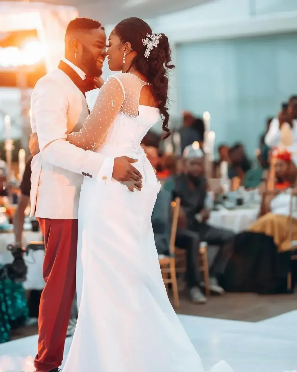 Grânulos personalizados lantejoulas sereia vestido de casamento com overskirt ilusão mangas compridas cetim aberto volta espartilho volta vestidos de noiva