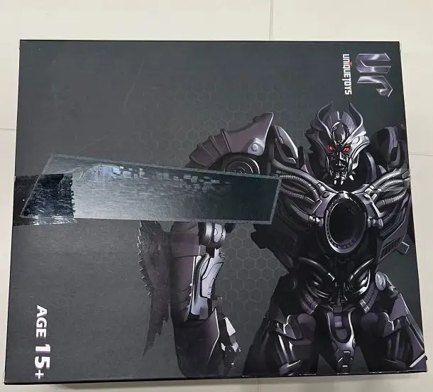 In StockNew Transformation Toys Unique Toys UT R-04 R04 Nero Galvatron Movie 4 UT Toy Action Figure Collectible Gifts Model