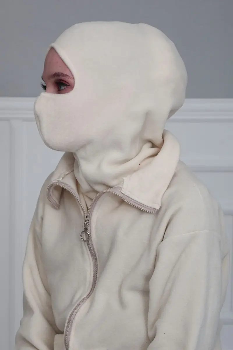 Masked fleece Knochen creme