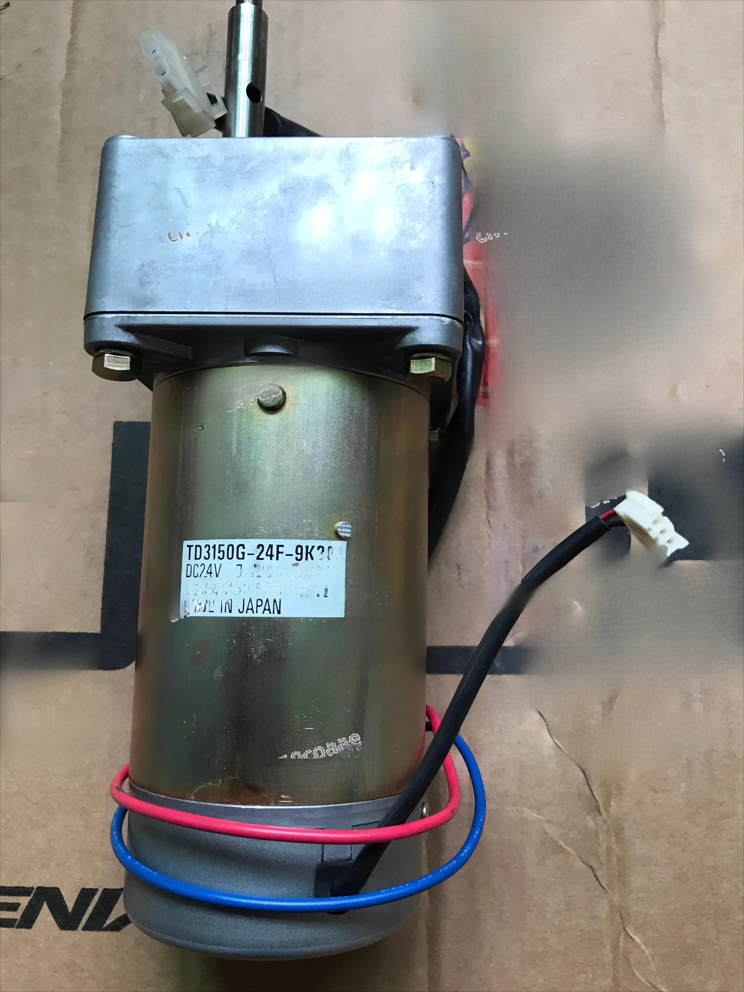 

Second-hand disassembly TD3150G-24F-9K24F geared motor DC24V 7.5A DC motor