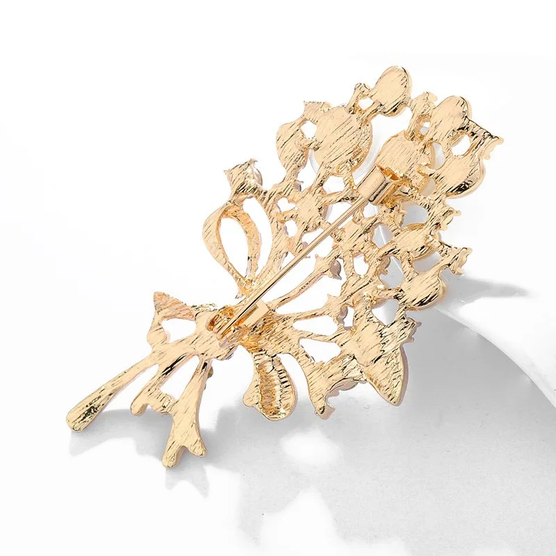 Fashionable brooch for women\'s cardigan, luxurious ornamental pin for a big atmosphere, imitation crystal accessory for daily an