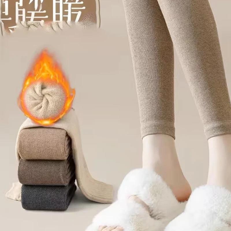 زوجان من جوارب اليوغا النسائية السميكة للخريف والشتاء عشوائية فوق الركبة