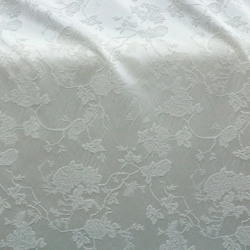 Heavyweight silk and wool jacquard interwoven fabric 435mm thick with a width of 135CM
