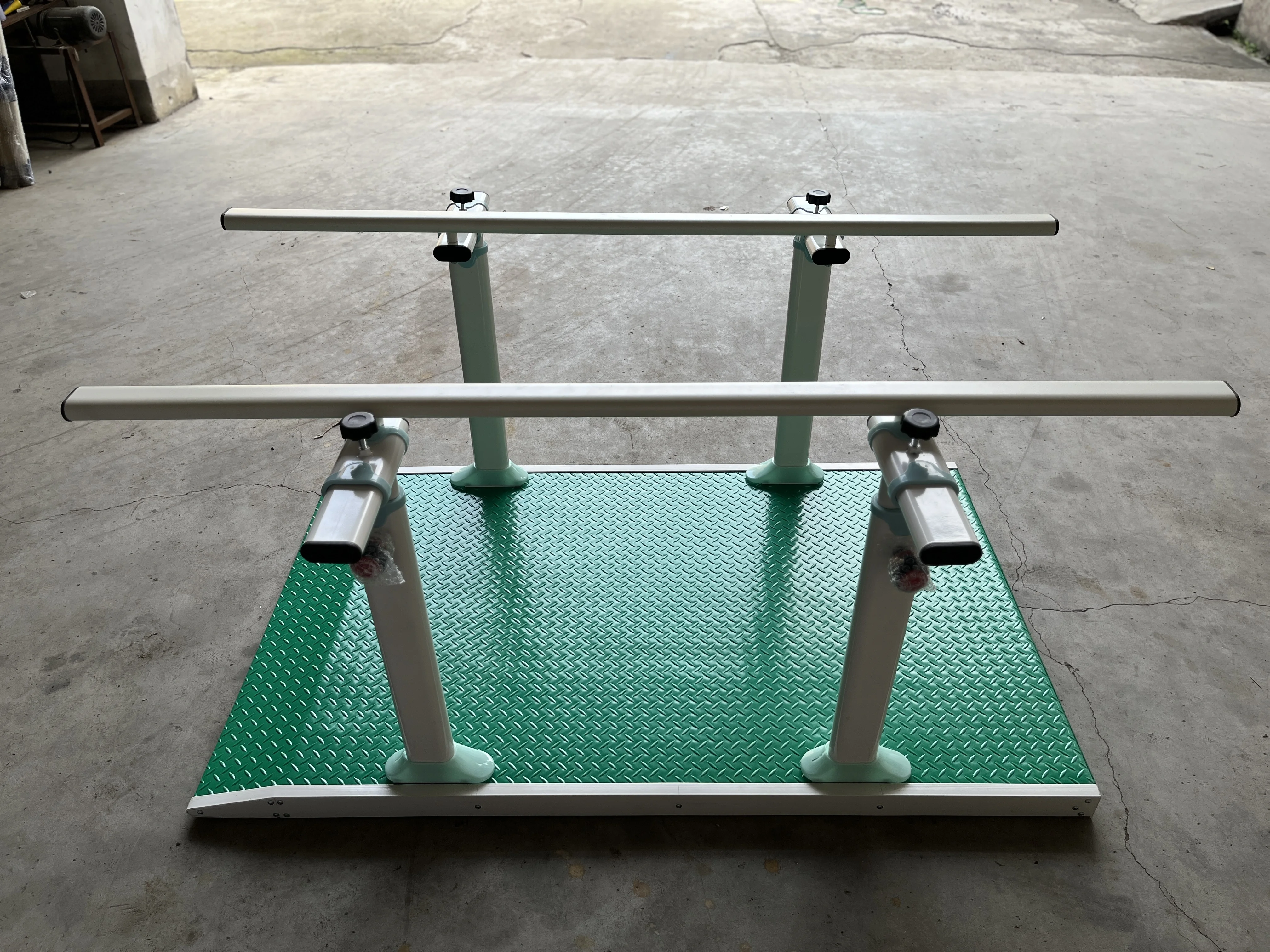 Safety Designed Competition Standard Indoor Gymnastics Training Parallel Bars