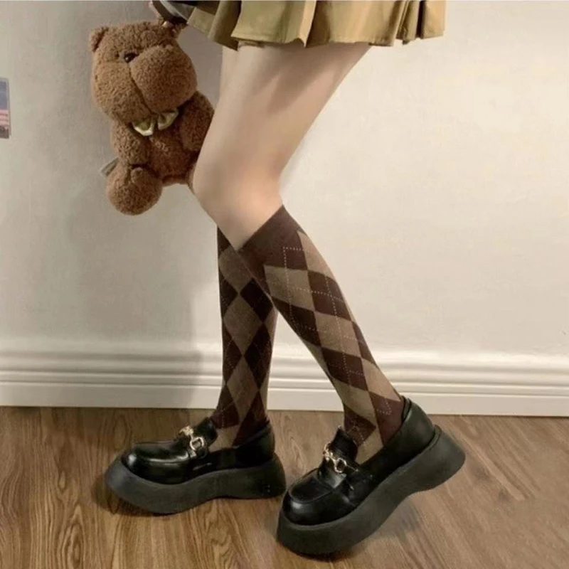 1/5 Paar Herbst-Winter-Damen-Strick-Wadensocken mit Rautenmuster, modische Retro-College-Stil, warme, bequeme Freizeitsocken