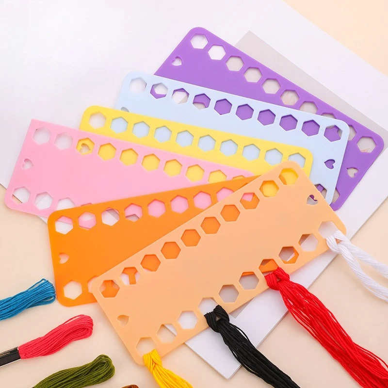 1pc Cross Stitch String Hole Thread Board Embroidery Threading Board Embroidery Entanglement Thread Board Plastic