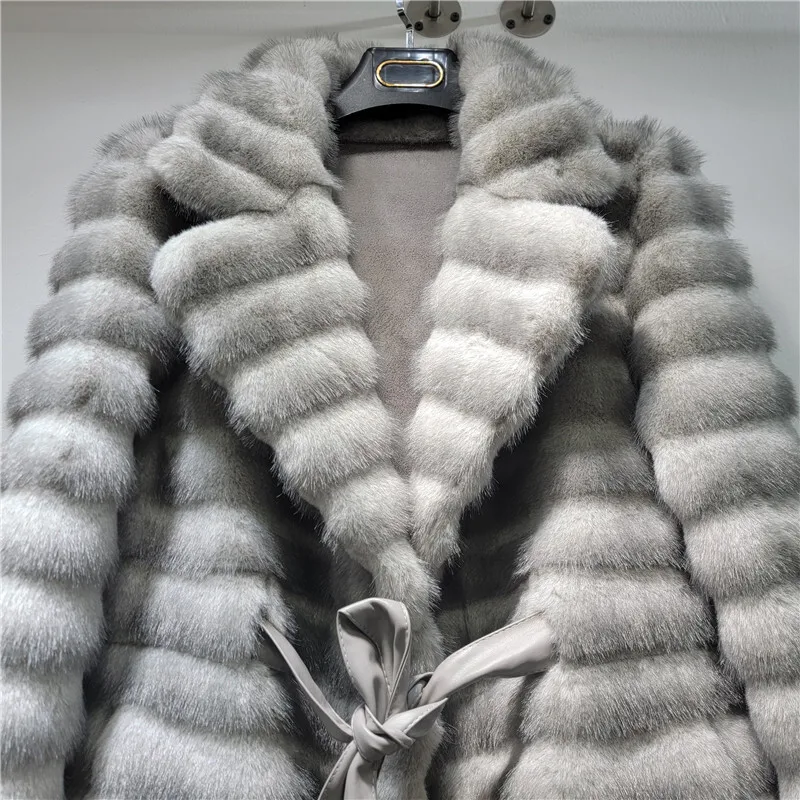 เสื้อโค้ทขนเฟอร์เทียมสำหรับผู้หญิง HKSH 2025 คอลเลคชั่นฤดูหนาว ปกพับได้ แขนยาวผูกเชือก สไตล์สตรีทแฟชั่น ทันสมัย อุ่นสบาย รุ่น HK14808