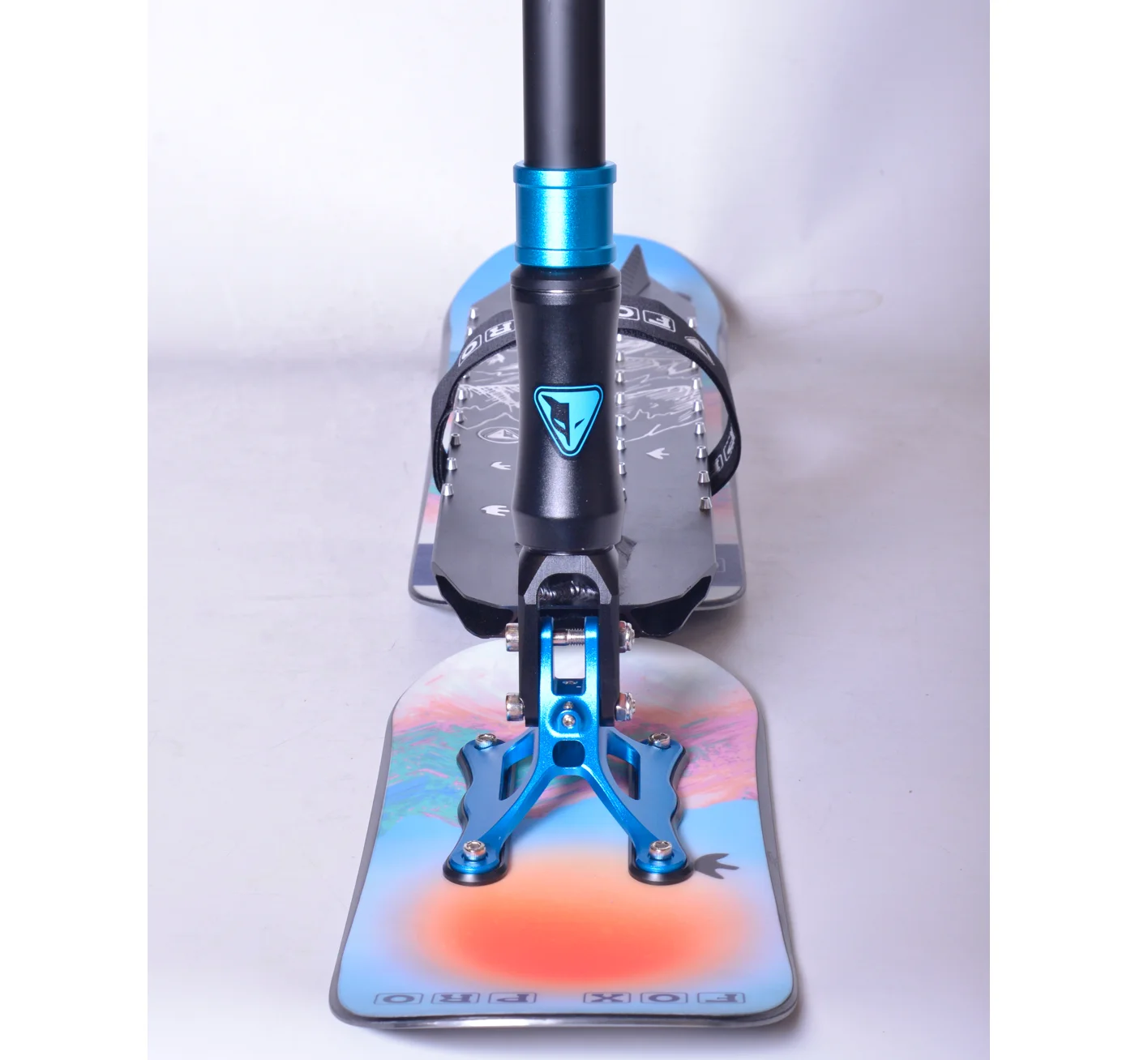 أحدث نموذج للمراهقين على شكل سكوتر حيلة الثلج لزلاجة التزلج على الجليد