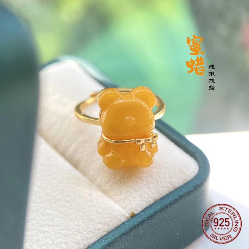 

Natural Beeswax S925 Silver Unique Design Yellow Teddy Bear Adjustable Ring For Women Fashionable And Cute Valentine's Day gift