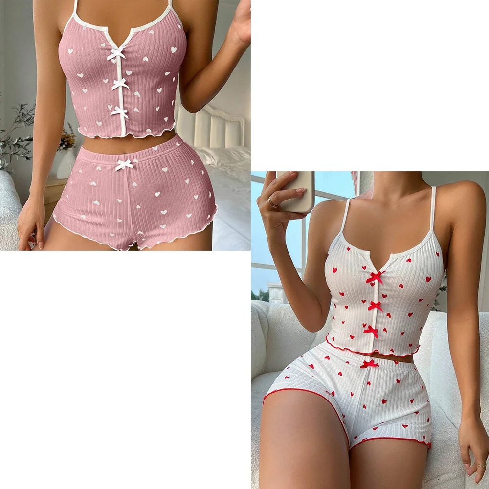 

Комплект женской пижамы из 2 предметов: топ-камизоль и шорты с принтом в виде сердечек, из мягкой ребристой ткани с кокетливой оборкой, для сна и отдыха