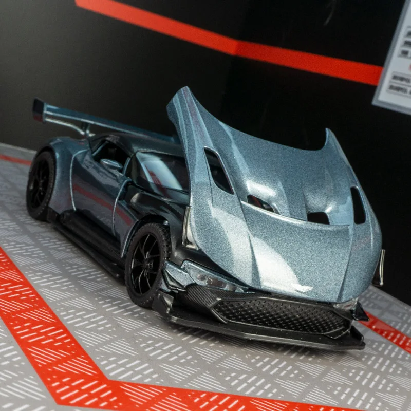 1:32 Aston Martin Vulcan alloy car model ornament collection, doors can be opened, sound and light return super race car