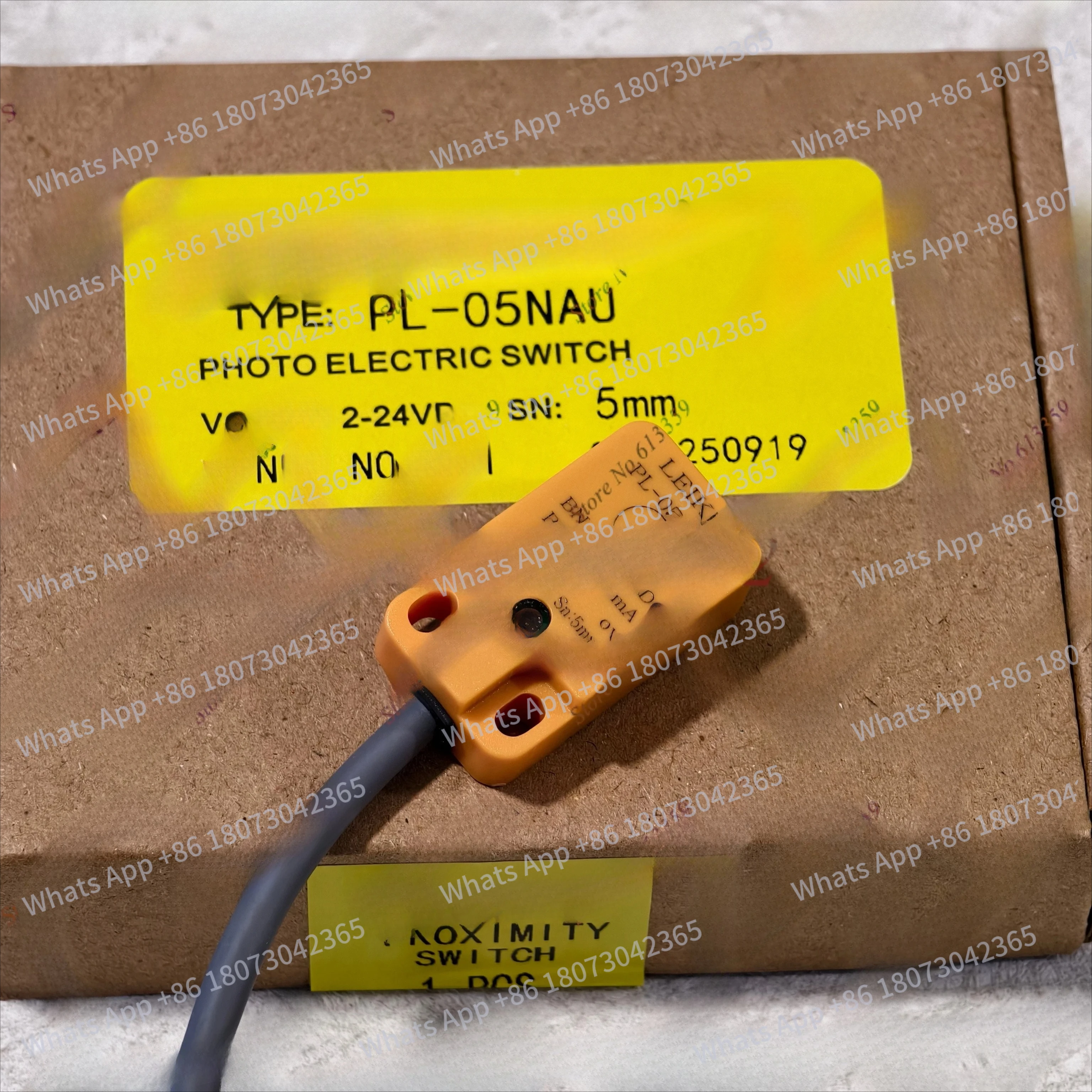 

1PC New Original PL-05NAU DC24V Proximity Switch Sensor