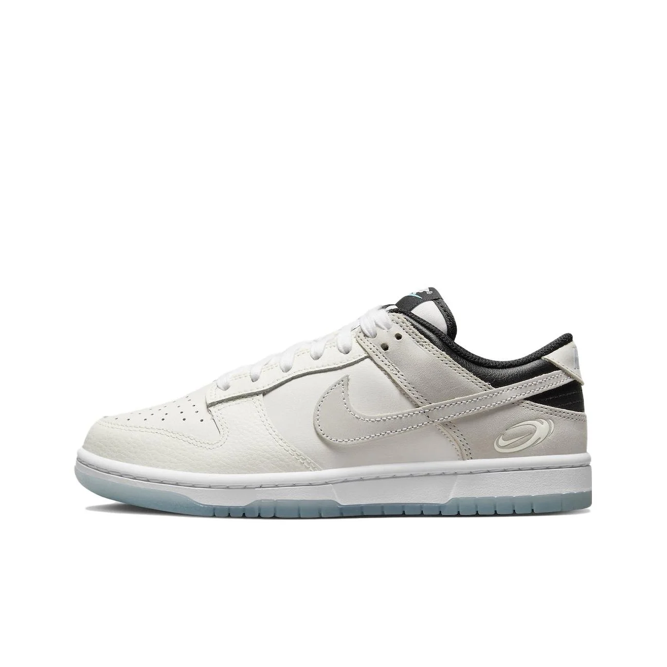 

Женские кроссовки Nike Dunk Low Supersonic FN7646-030