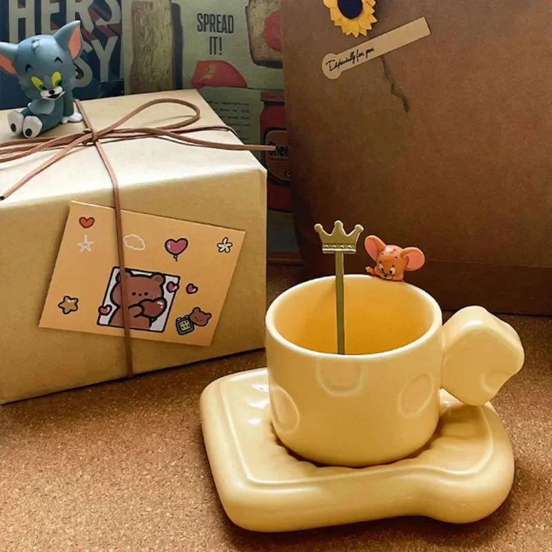 

Cute Ceramic Coffee Milk Mug Cartoon Cheese Design Mug Water Cup Bread Shaped Cup Saucer Breakfast Office Home Mug Gifts
