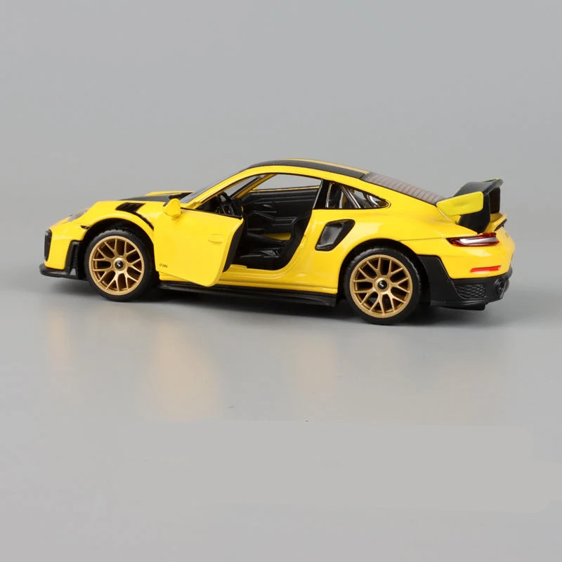 Модель спортивного автомобиля в масштабе 1:32 Porsche 911 GT2 RS из сплава, модель металлического гоночного автомобиля, имитация звука, Женская