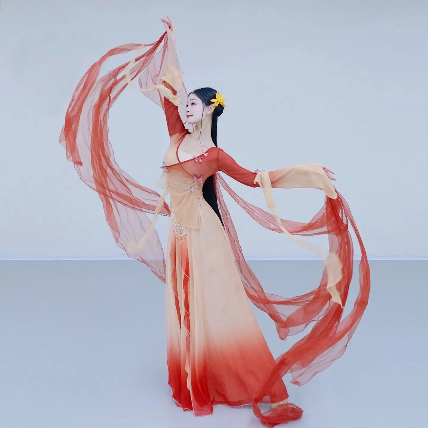 2025 Nuovo vestito da ballo classico Farfalla sfumata Corpo Rima Abito in filato Elegante e immortale Set di pratica cinese Performance
